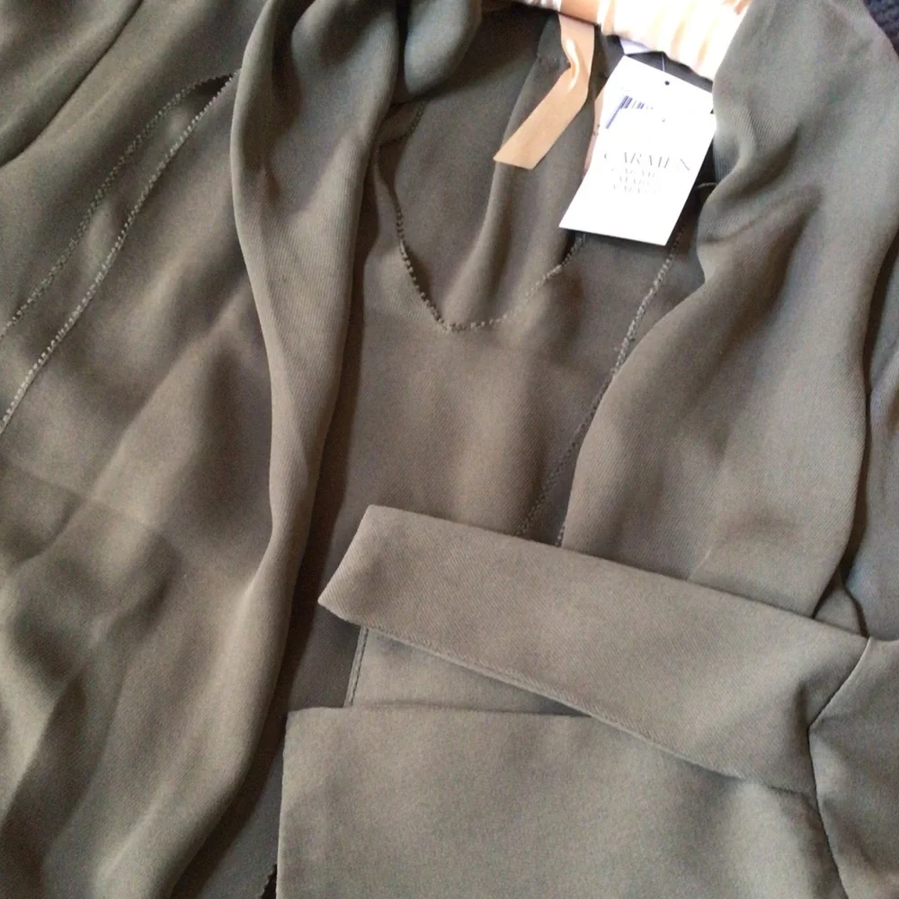 Carmen Marc Valvo Green Tie neck shirt, Large, New - Picture 5 of 9
